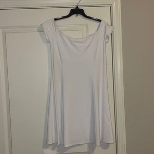 Perfect summer white dress size medium!